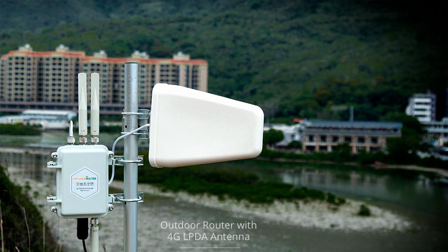Outdoor-4G-LTE-Router-with-4G-LPDA-Directional-Antenna
